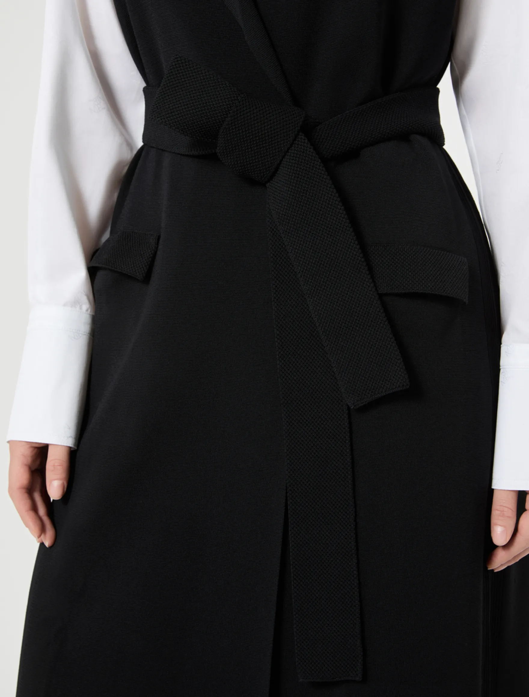Gilet in viscosa opaca - NERO