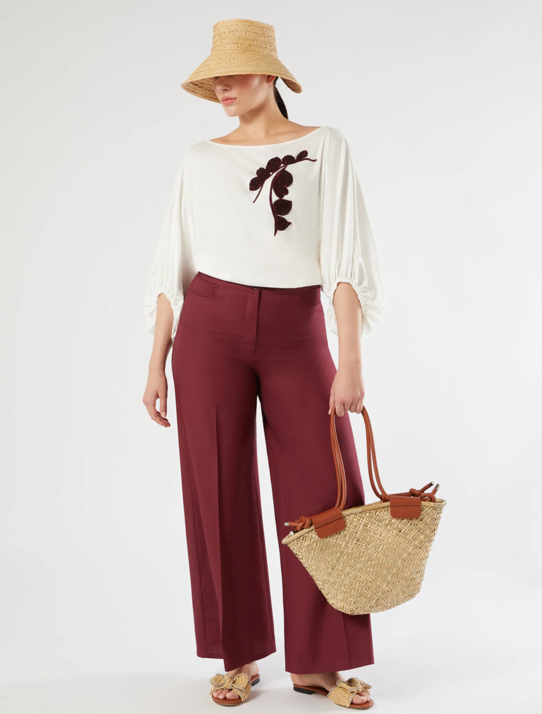 T-shirt in jersey con ricamo - AVORIO